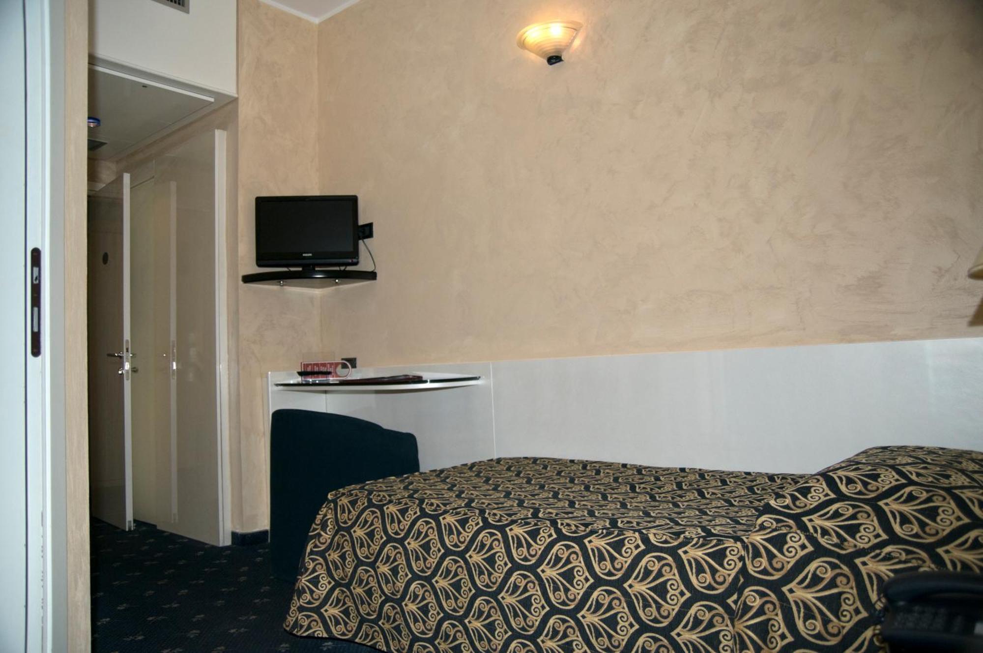 Hotel Continental Torino Exterior foto